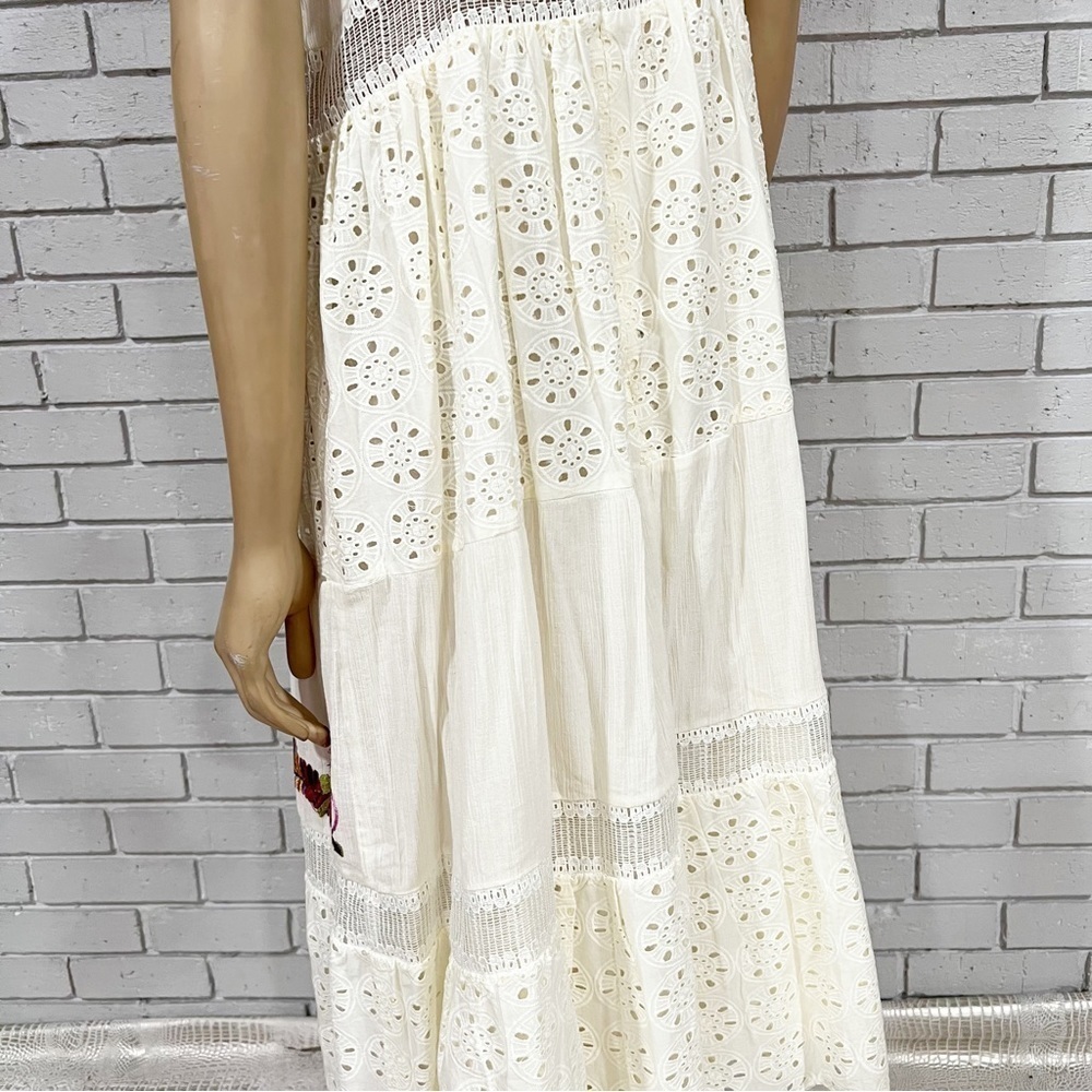 Asos Women’s Square Neck Midi Dress With Lace and‎ Floral Detail - Picture 3 of 11